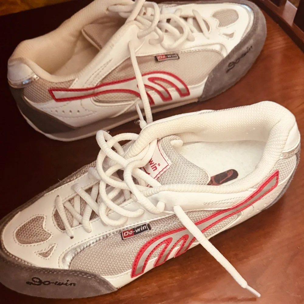 Men's Athletic Shoes - White, Red, and Gray - Picture 4 of 7